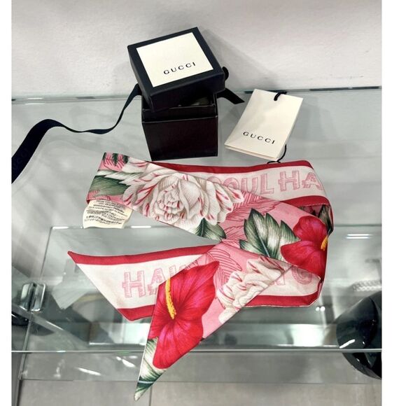 Gucci Floral Hawaiian print silk neck bow twilly Scarf pink - Picture 8 of 9